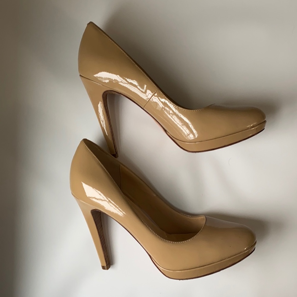 Cole Haan nude patent leather pumps